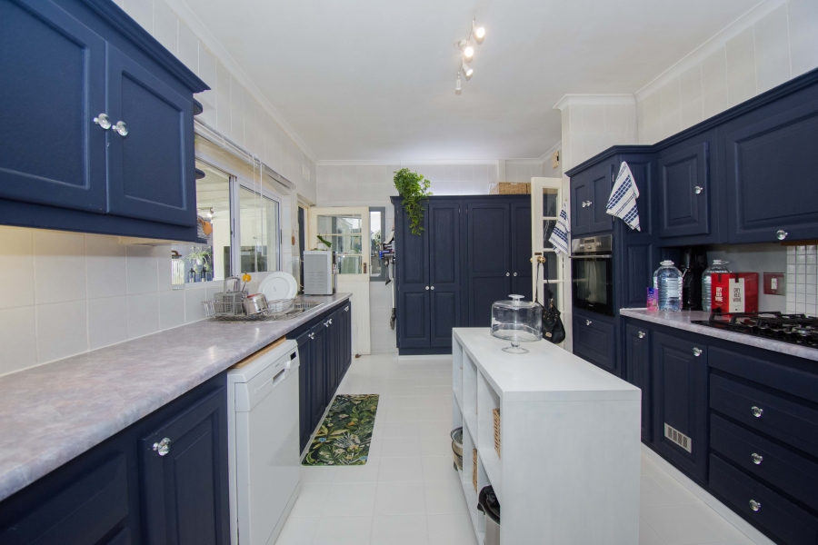 4 Bedroom Property for Sale in Parel Vallei Western Cape